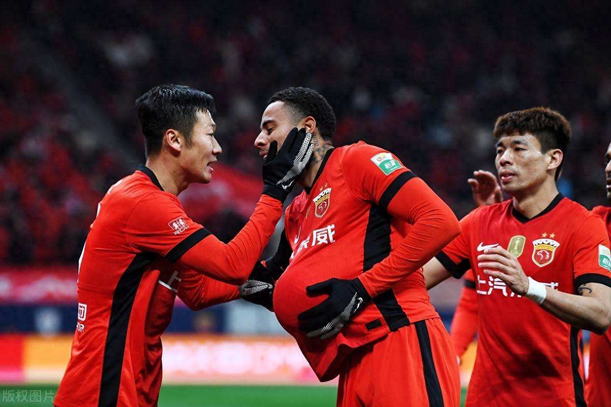  上千中国渔船赶赴黄岩岛直播 