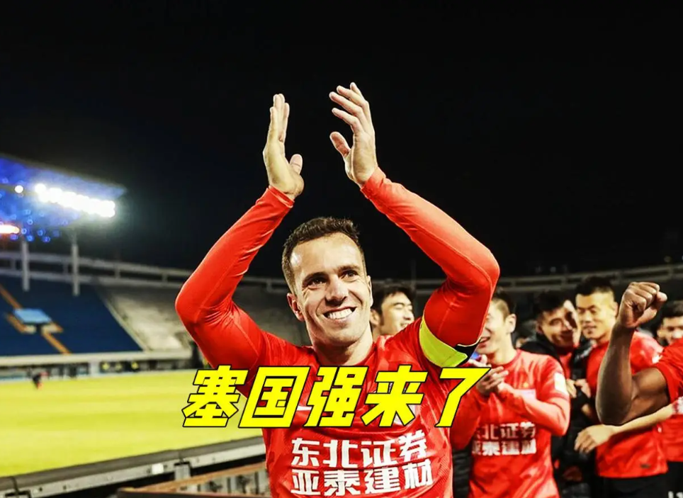 国王杯今晚再迎强敌，纽卡斯尔遗憾出局，主帅态度：球迷炸锅，年轻球员得到机会(纽卡斯尔转会)